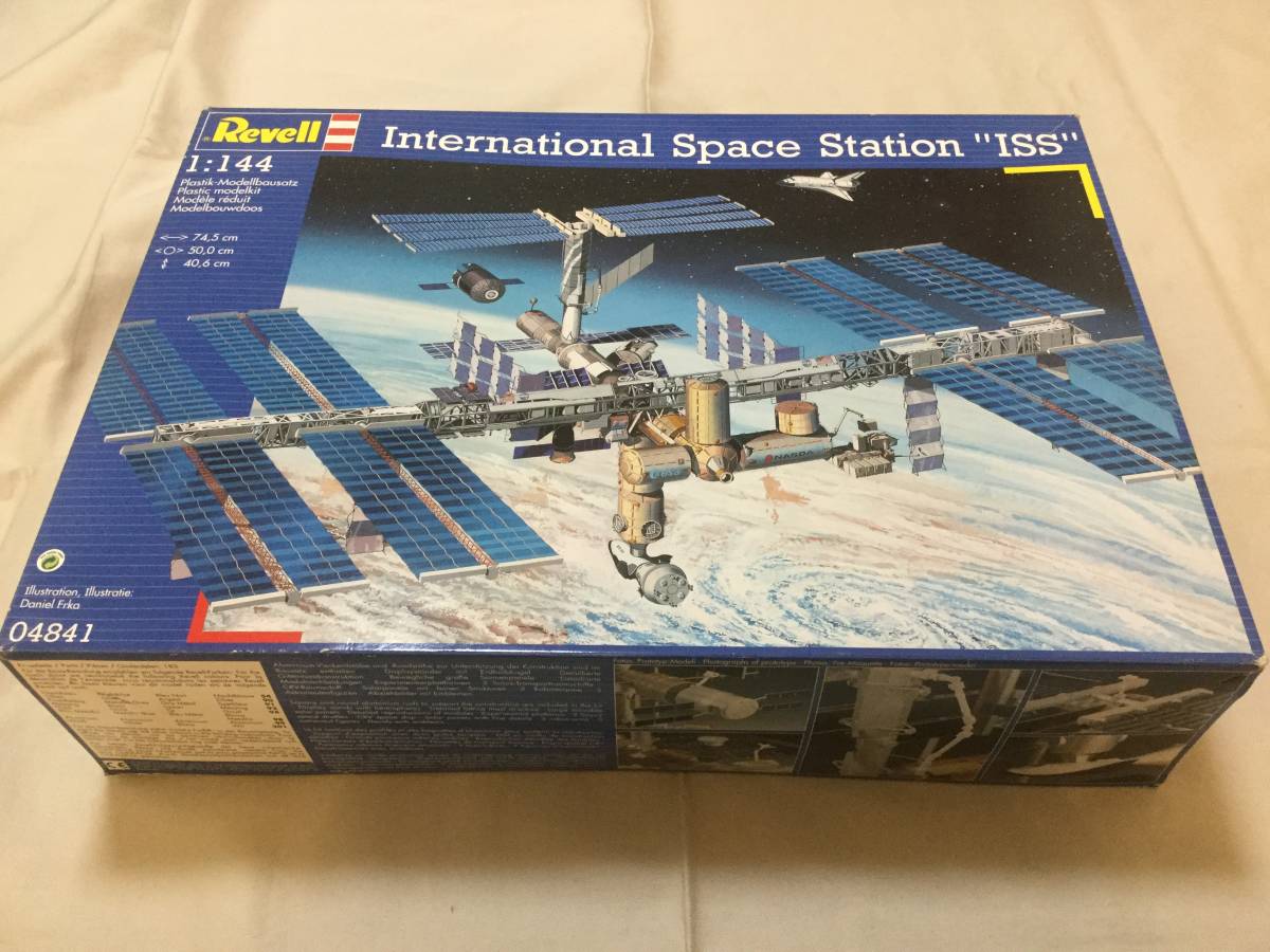 Revell レベル 1/144スケール 国際宇宙ステーション International