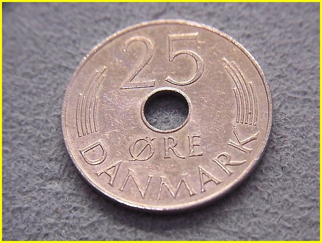 デンマーク 25オーレ硬貨/1984年】 旧硬貨/コイン/古銭/穴あきの落札