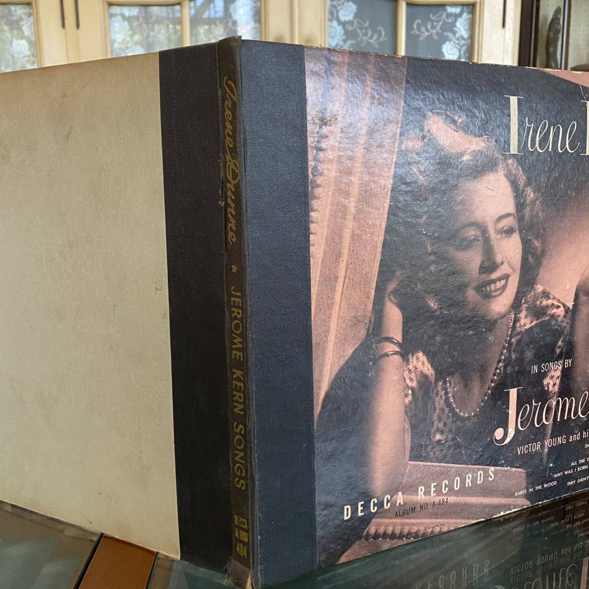 Irene Dunne Jerome Kern アイリーン ダン ジェローム カーン ジャズ Spレコード 78rpm アルバム インテリア 3枚組 の落札情報詳細 ヤフオク落札価格情報 オークフリー スマートフォン版