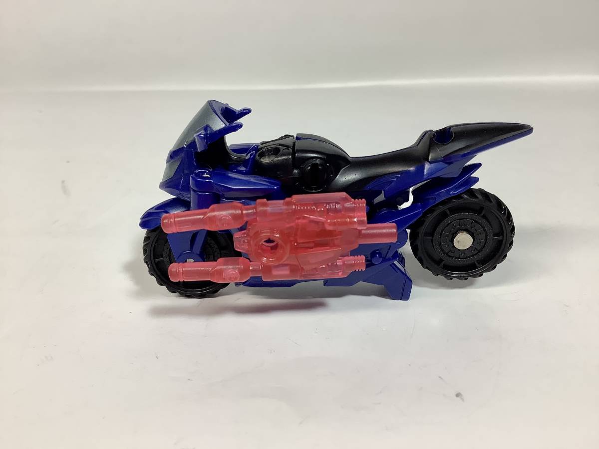 トランスフォーマー Ezコレクション アーシー バイクから女性型ロボットに変形 トミカサイズ の落札情報詳細 ヤフオク落札価格情報 オークフリー スマートフォン版