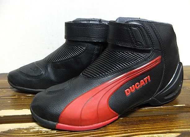 プーマ　×　 ドゥカティ 　コラボ ライディングスニーカー PUMA DUCATI コラボ 限定 シューズ ドゥカティ ライディングシューズ