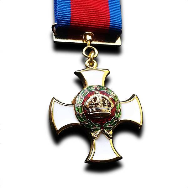 未使用 海外発送 イギリス 大英帝国 王冠勲章 高級複製品 の落札情報詳細 ヤフオク落札価格情報 オークフリー スマートフォン版