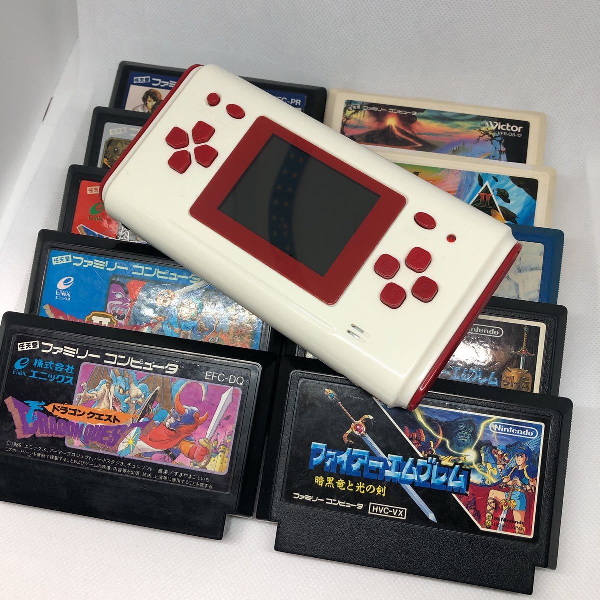音痴な携帯型互換機付き ファミコンカセット10本ぐらいセット ドラクエシリーズ イースシリーズ ファイアーエムブレムシリーズ 他 の落札情報詳細 ヤフオク落札価格情報 オークフリー