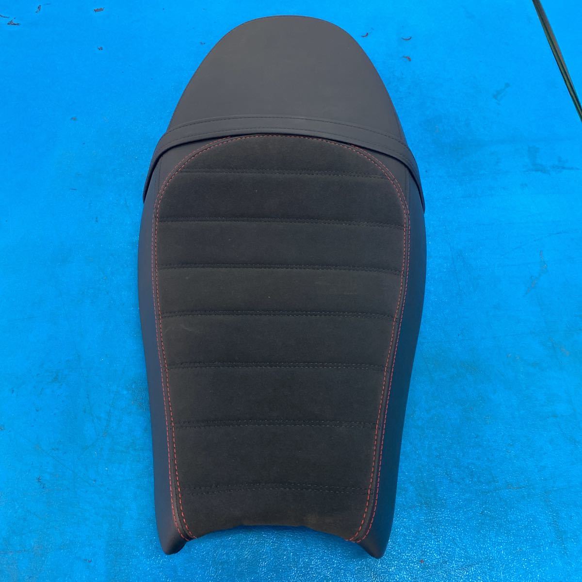 トライアンフ スラクストン1200R RS コンフォートデュアルシート 中古